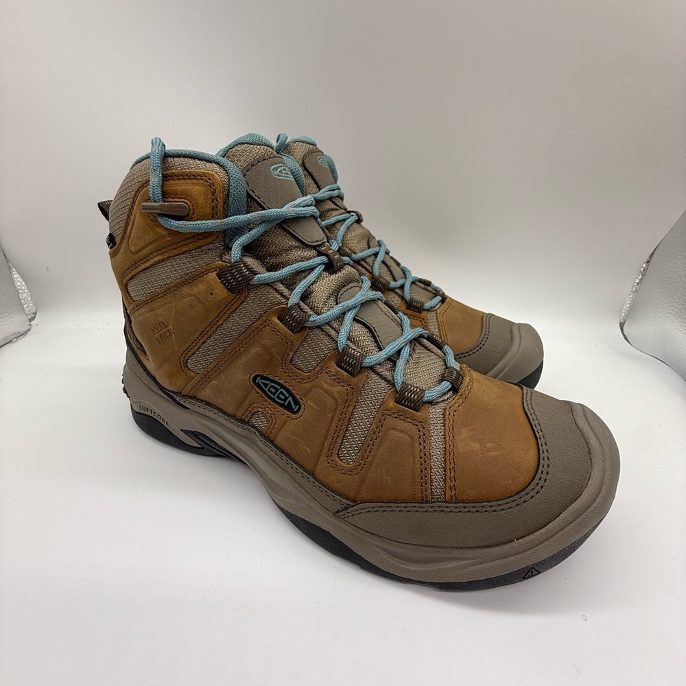 KEEN Women's Waterproof Hiking Boots Brown Sz 8